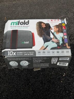 Mifold Grab-and-Go Booster Portable Car Seat - Black/Red